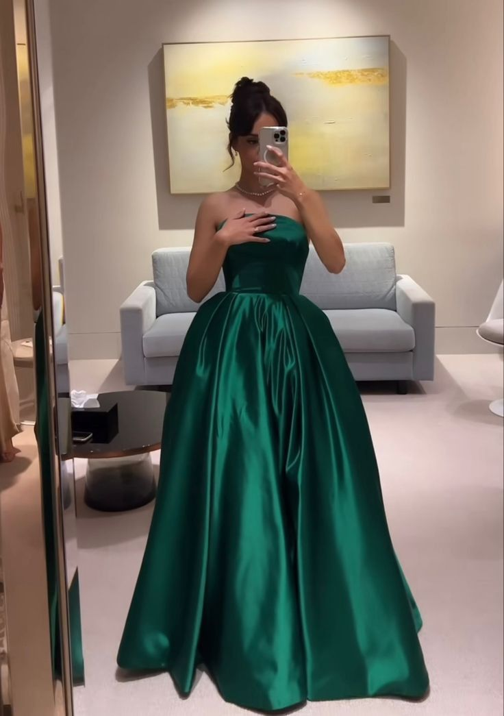 Elegant Strapless Green A Line Satin Party Evening Dress cc1883