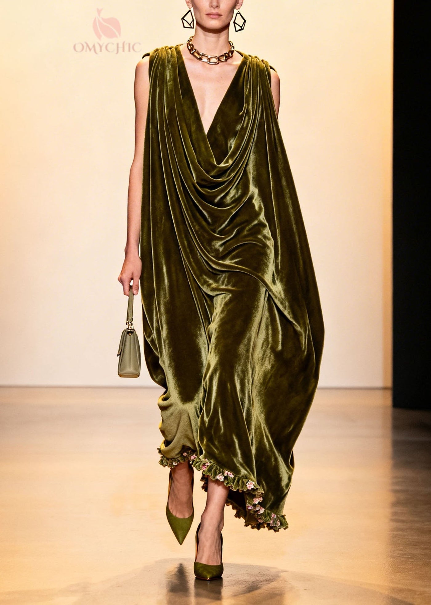 Plus Size Green Ruffled Floral Patchwork Velvet Robe Dresses Sleeveless 3