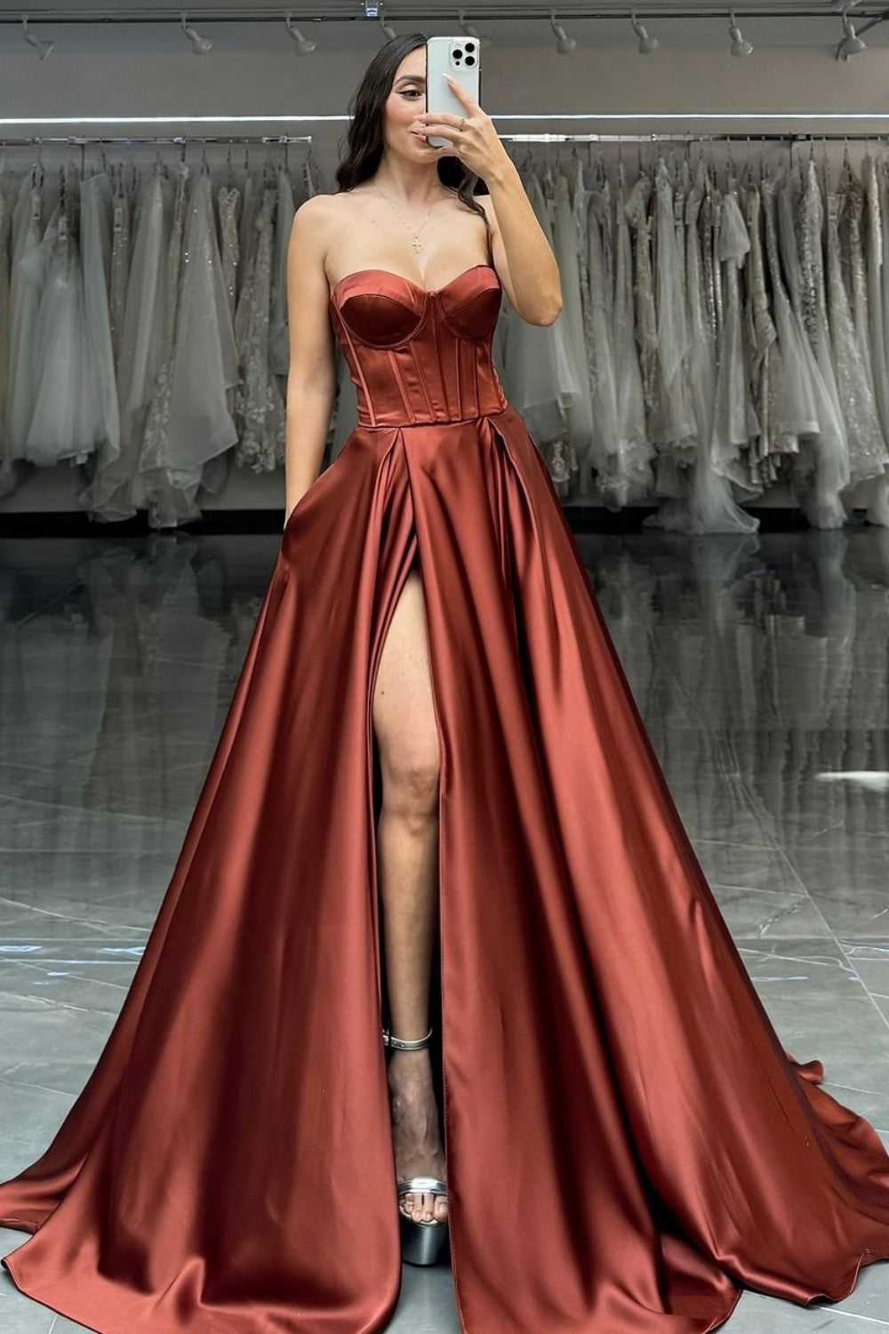 Pretty A-Line Sweetheart Long Satin Prom Party Dress with High Slit
