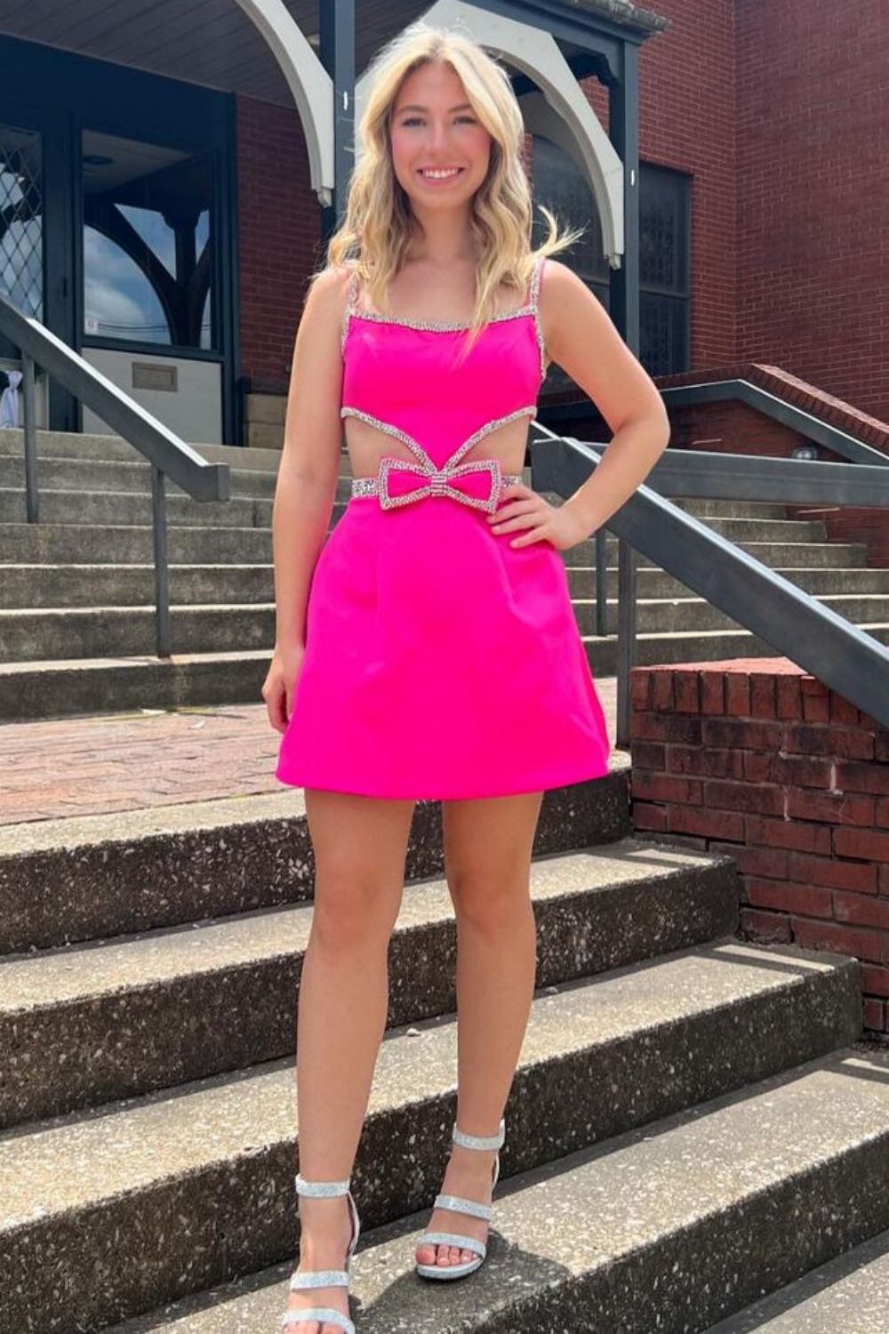 Pretty A-Line Spaghetti Straps Short Homecoming Dress With Bowknot and Beading