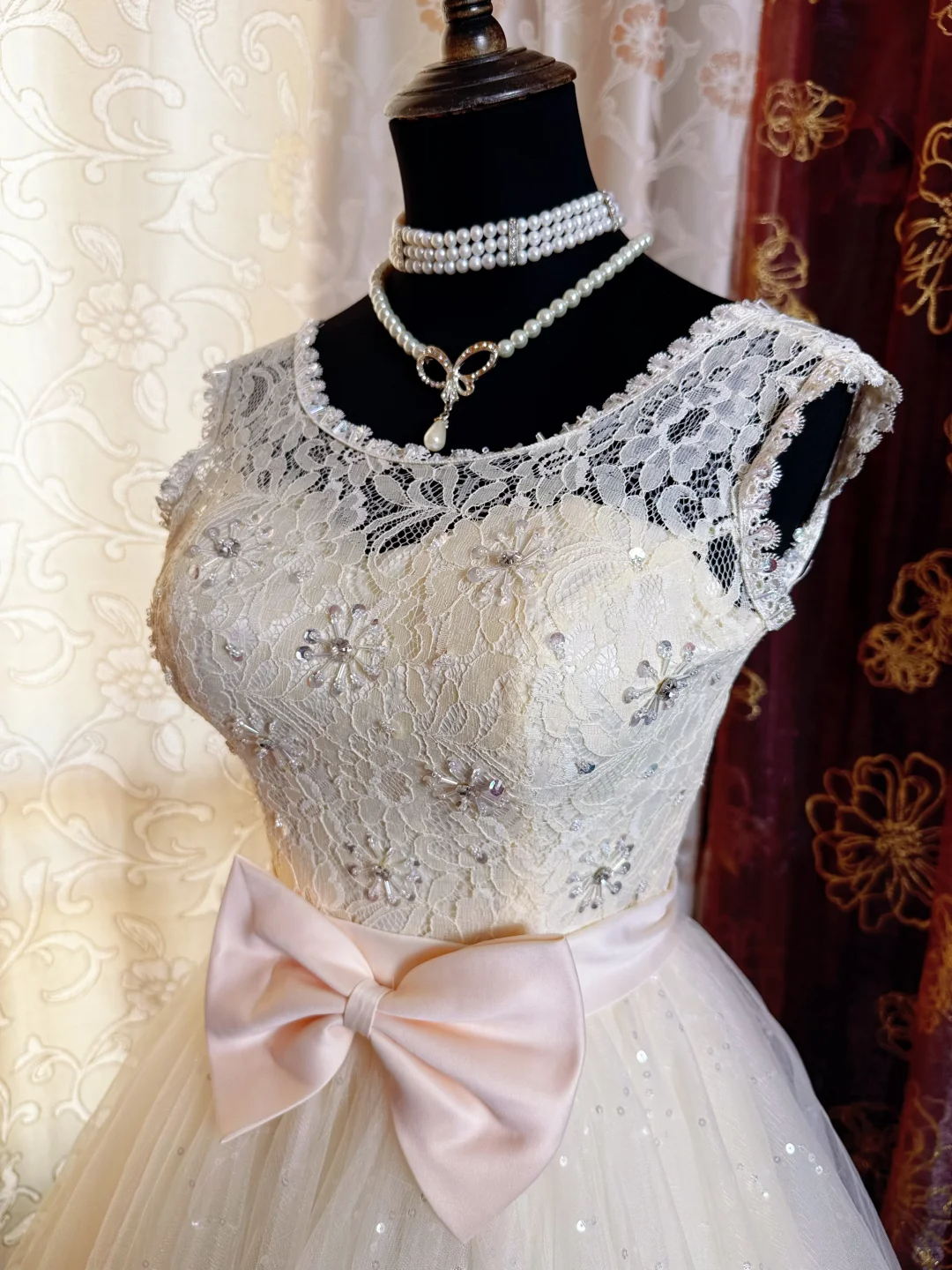 Sweet Lace Tulle Sleeveless A Line Short Homecoming Dress Formal 20th Birthday Outfit With Bow