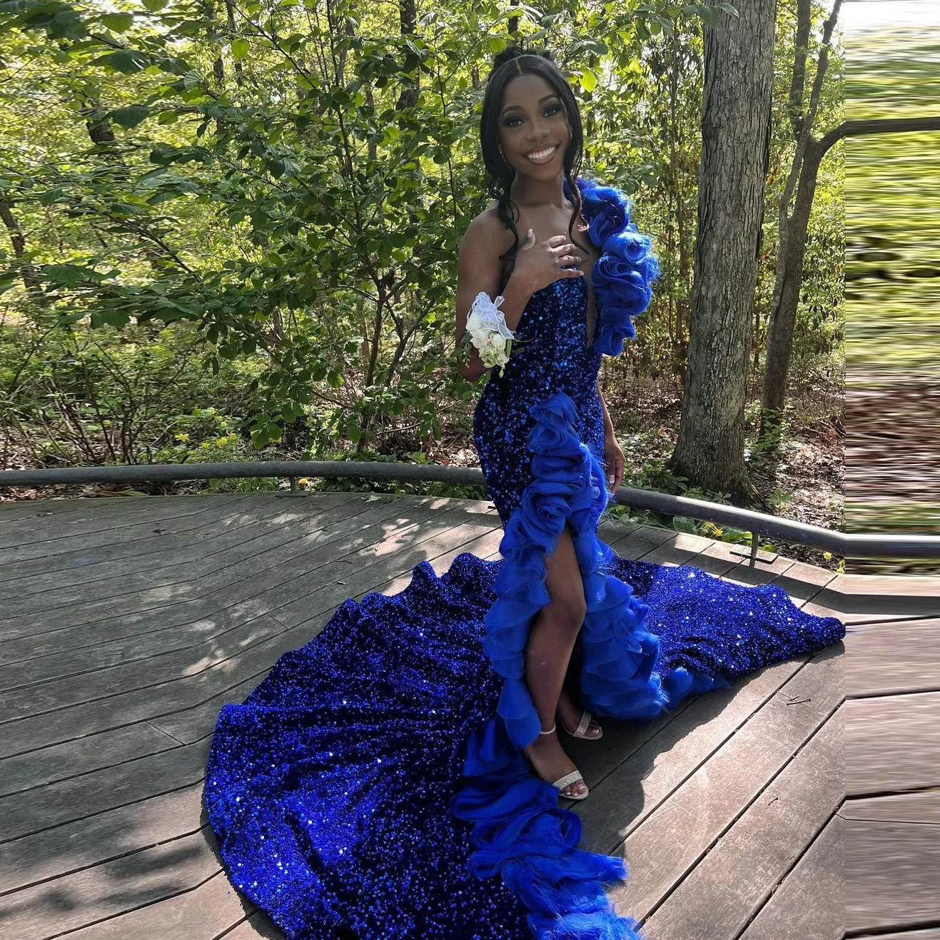 Blue Long Prom Dress Sequined Ruffles Side Split Sexy Evening Dress Graduation Party Gowns