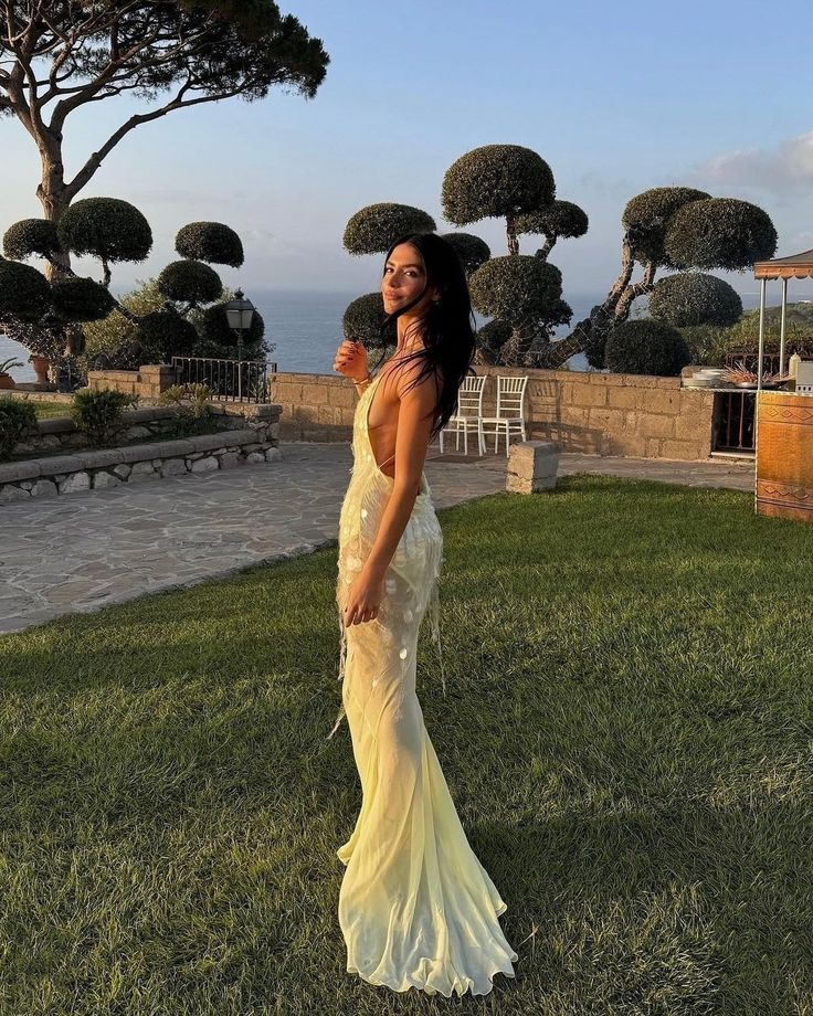 Sexy Yellow V Neck Sequin Chiffon Mermaid Party Evening Dress Backless Long Prom Dress cc1854