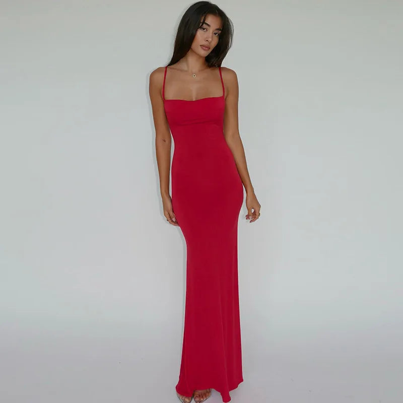 EVILIA MAXI DRESS Red