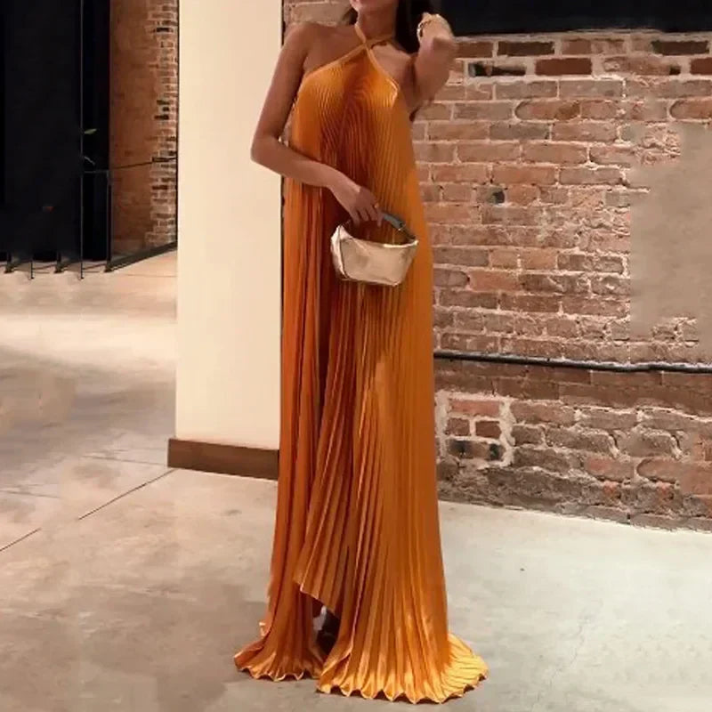 Kyla - Chic Pleated Halter Neck Maxi Dress