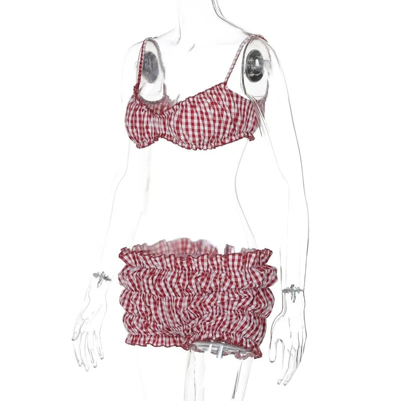 A Piece Of Wax Falling Short Set