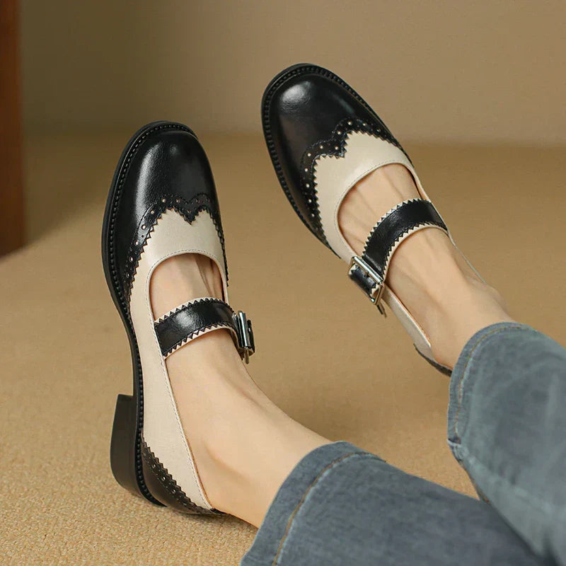 Contrast Brogue Buckle Mary Jane Block Heel Shoes