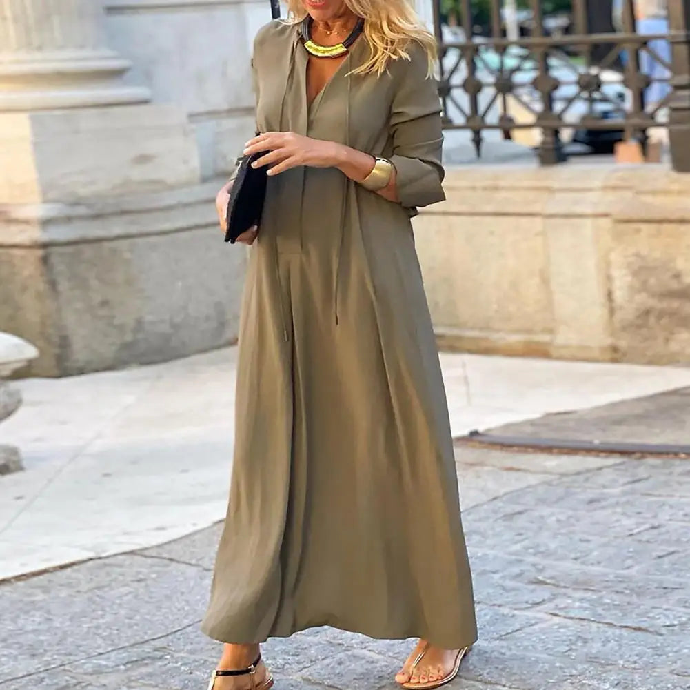 Relaxed Dress Inspired by Contemporary Streetwear Fashion 5