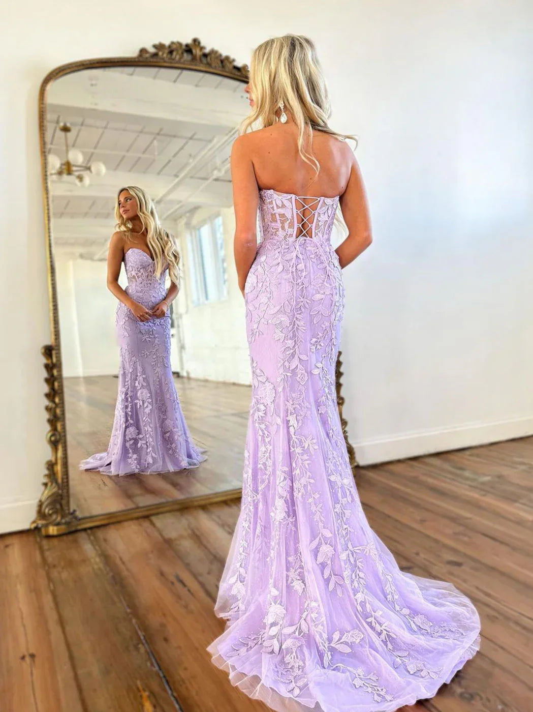 Elegant Mermaid Sleeveless Lace Lilac Evening Prom Dresses Long Prom Dresses SD1420