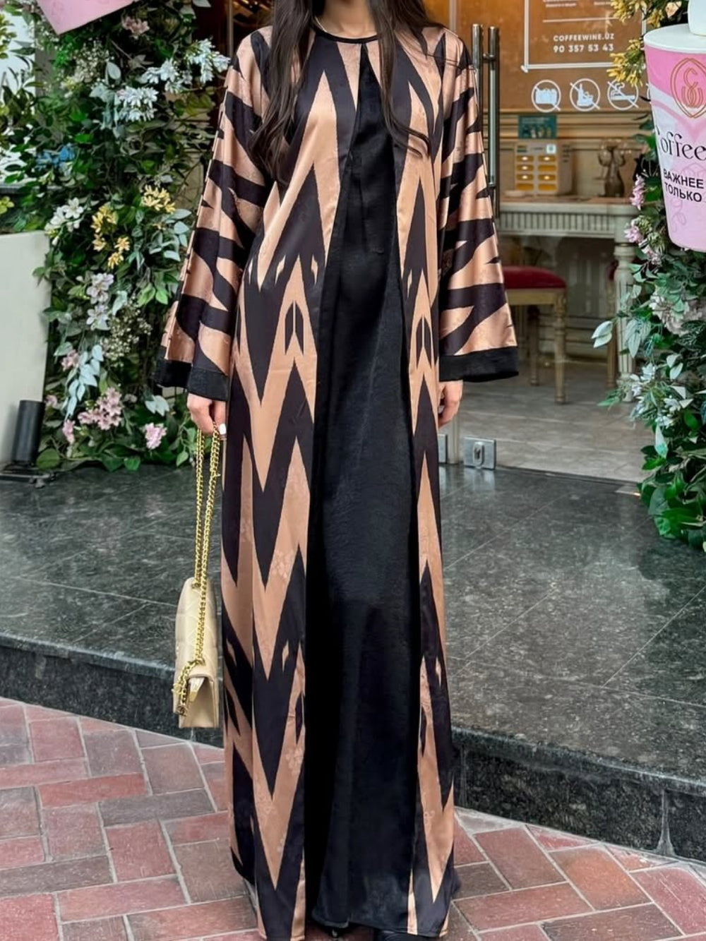 Rectangular Contrast Print Long Sleeve Dress Black