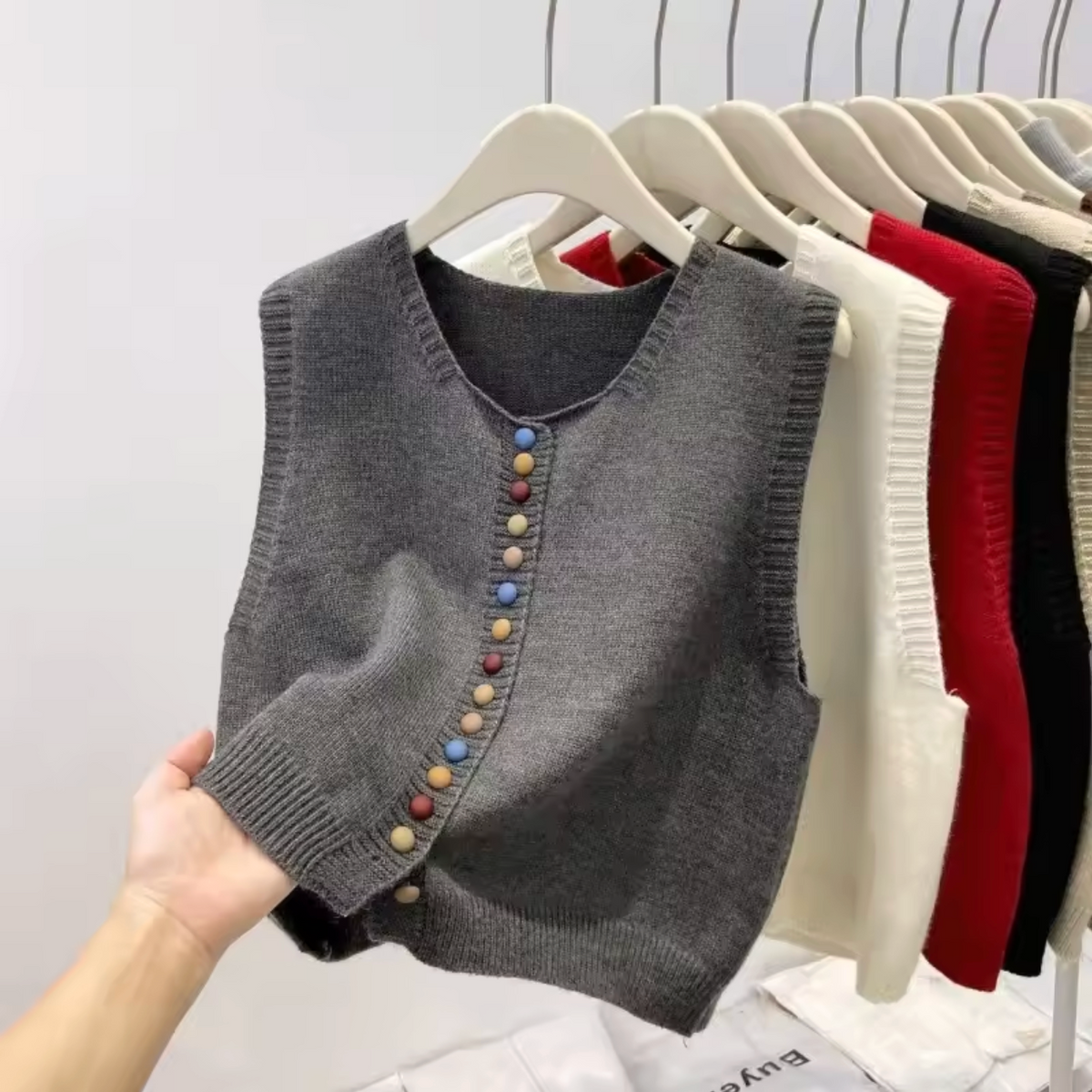 THE MARIBEL | COLOR-BUTTON KNIT VEST