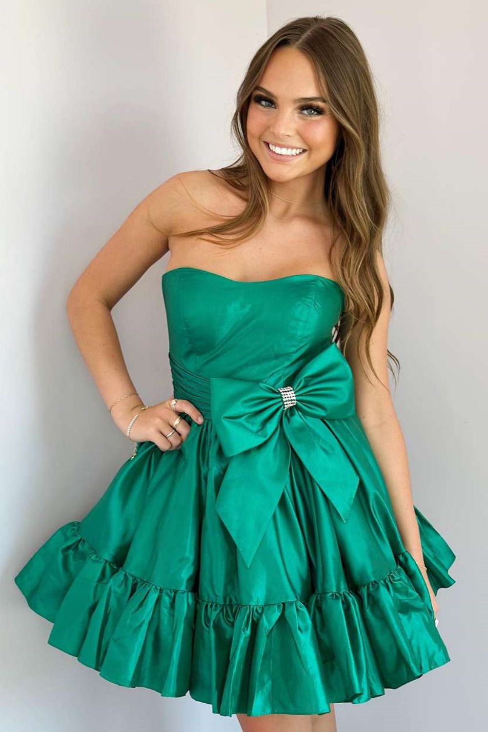 Simple Green A-Line Strapless Short Satin Homecoming Dress With Bowknot