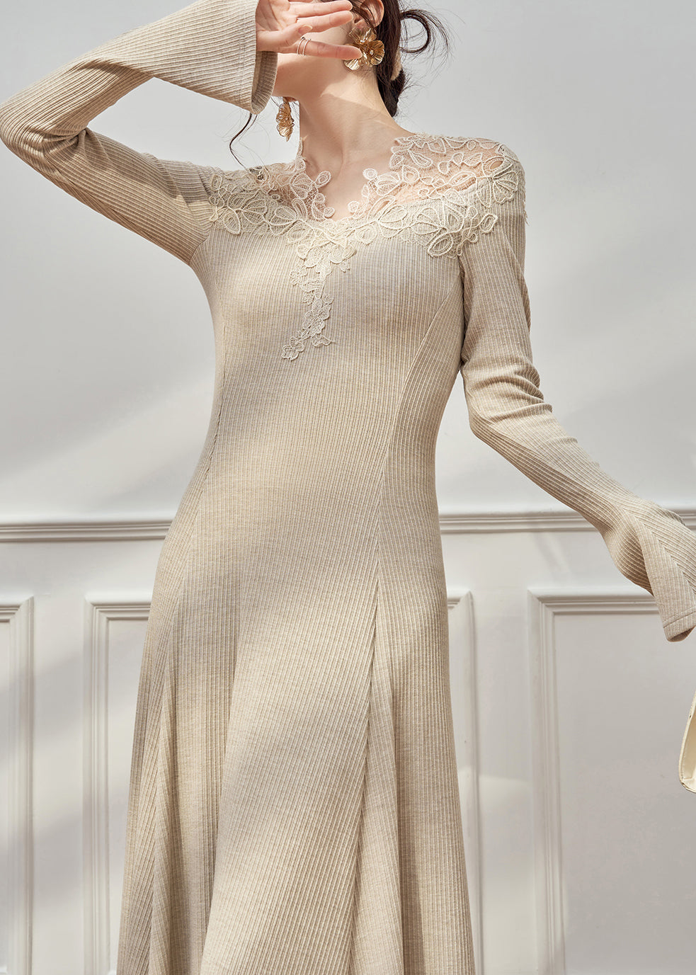 Slim Fit Oatmeal Lace Patchwork Knit Maxi Dresses Flare Sleeve 4
