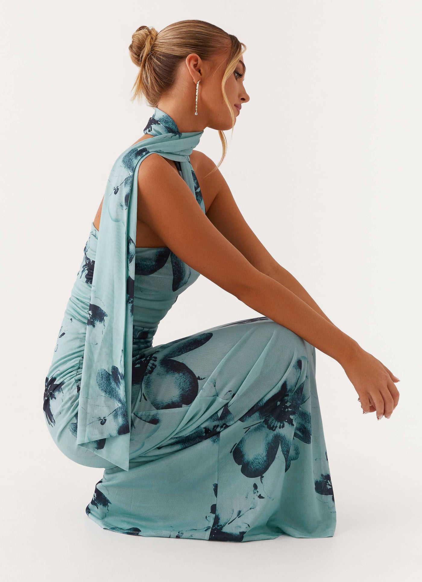 Floral Halter Neck Ruched Mermaid Maxi Dress 5