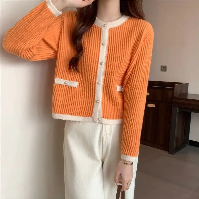 Crew Neck Ribbed Knit Contrast Trim Button Front Cropped Cardigan 8