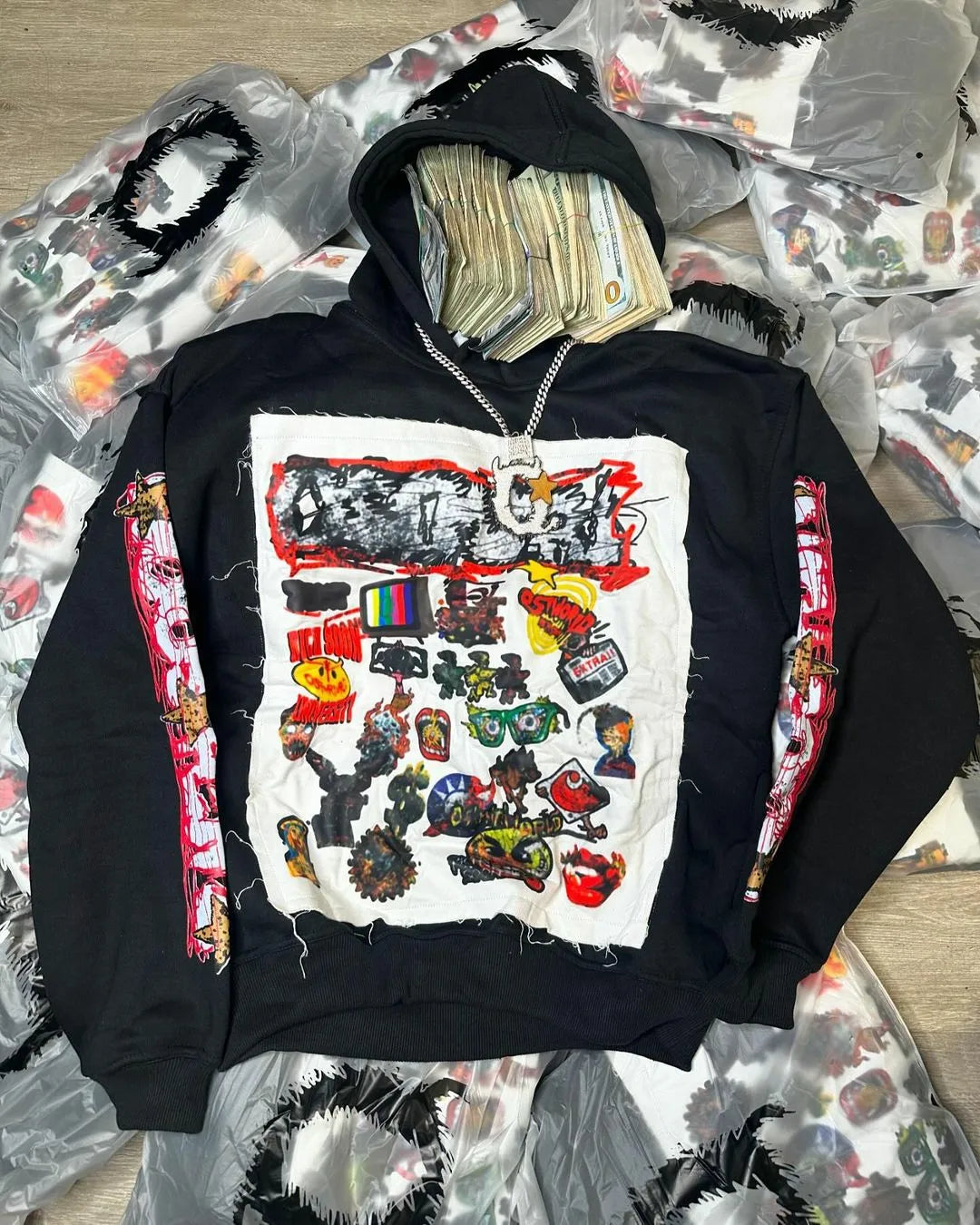Angry Cartoon Face Back Print Cropped Boxy Pullover Hoodie 3
