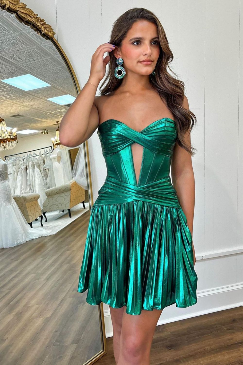 Stylish Green A-Line Sweetheart Short Metallic Homecoming Dress