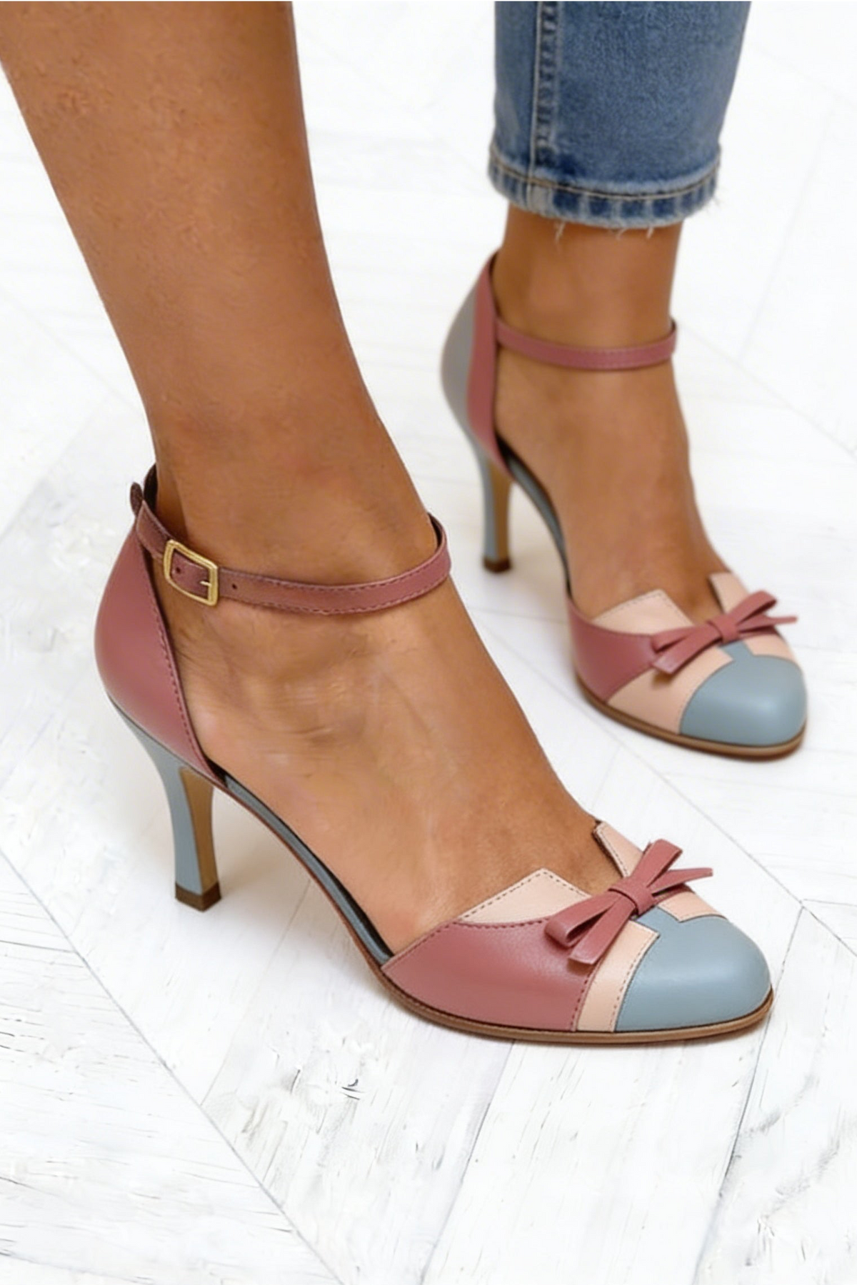 Round Toe Bow Ankle Strap Ballet Flats