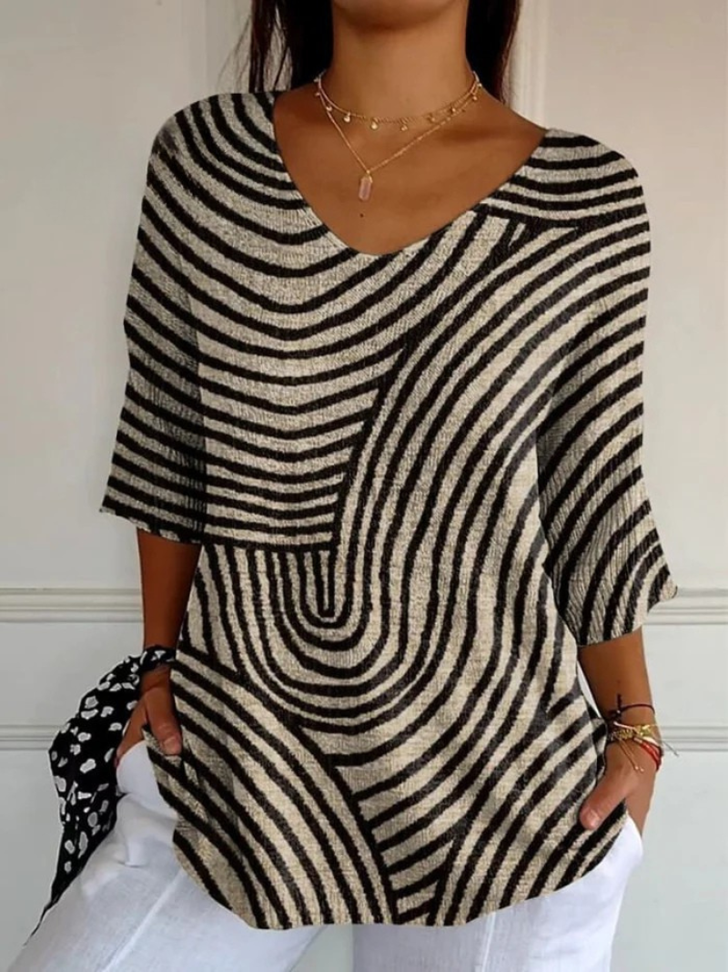 V-Neck Half Sleeve Geometric Line Print Top