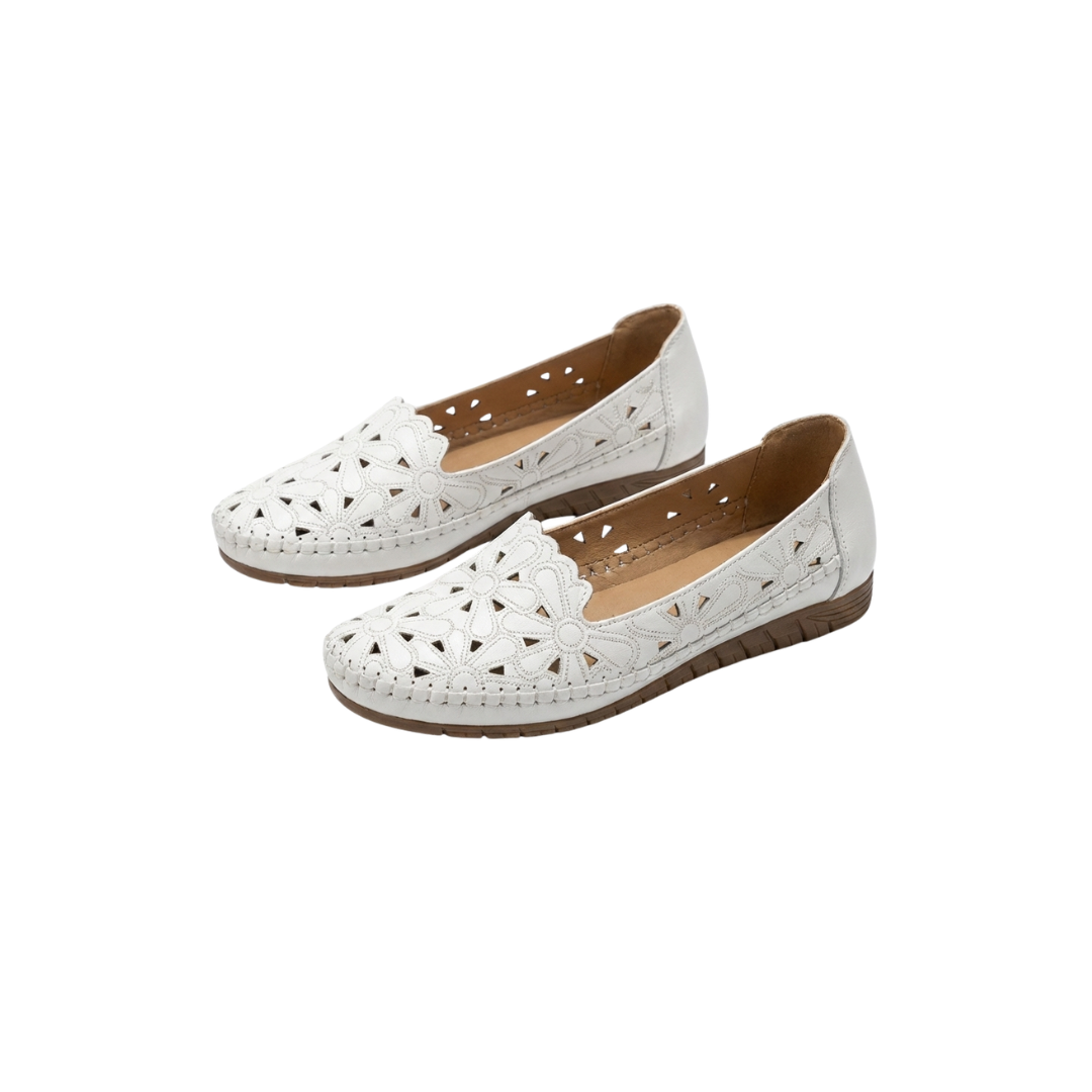 Floral Cut Out Round Toe Slip On Flats