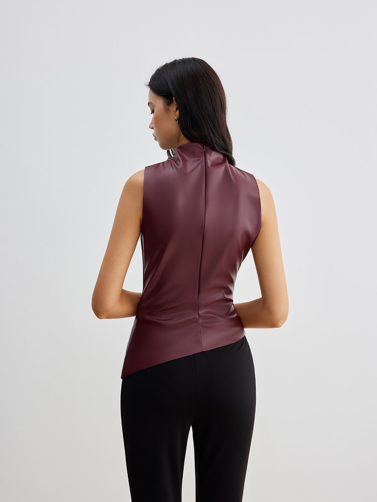 Chic Structured Faux Leather Tank Top with Elegant Design & Comfortabl