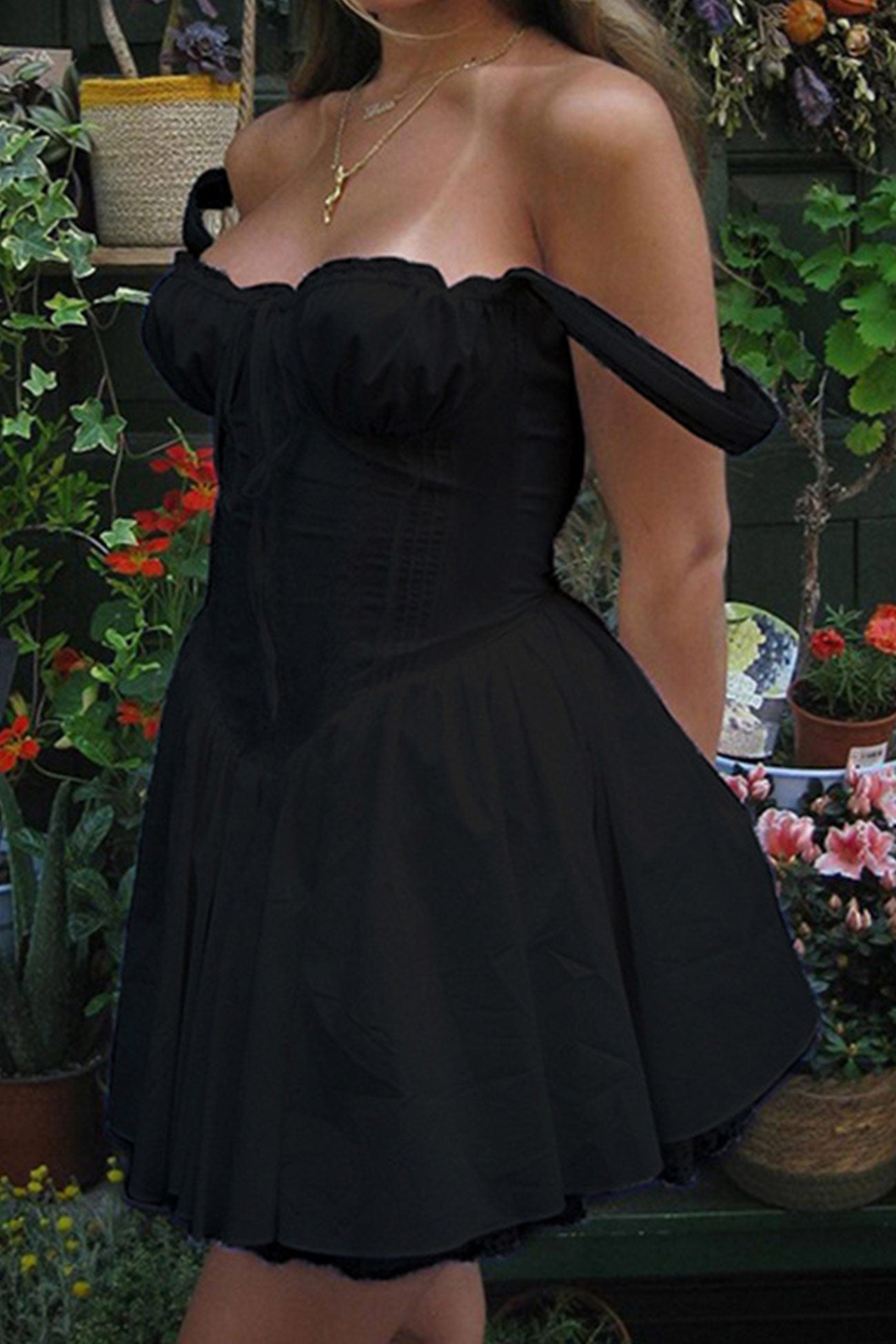 White Lace Stitching Strappy Ruched Cami Dress in Black - View 10