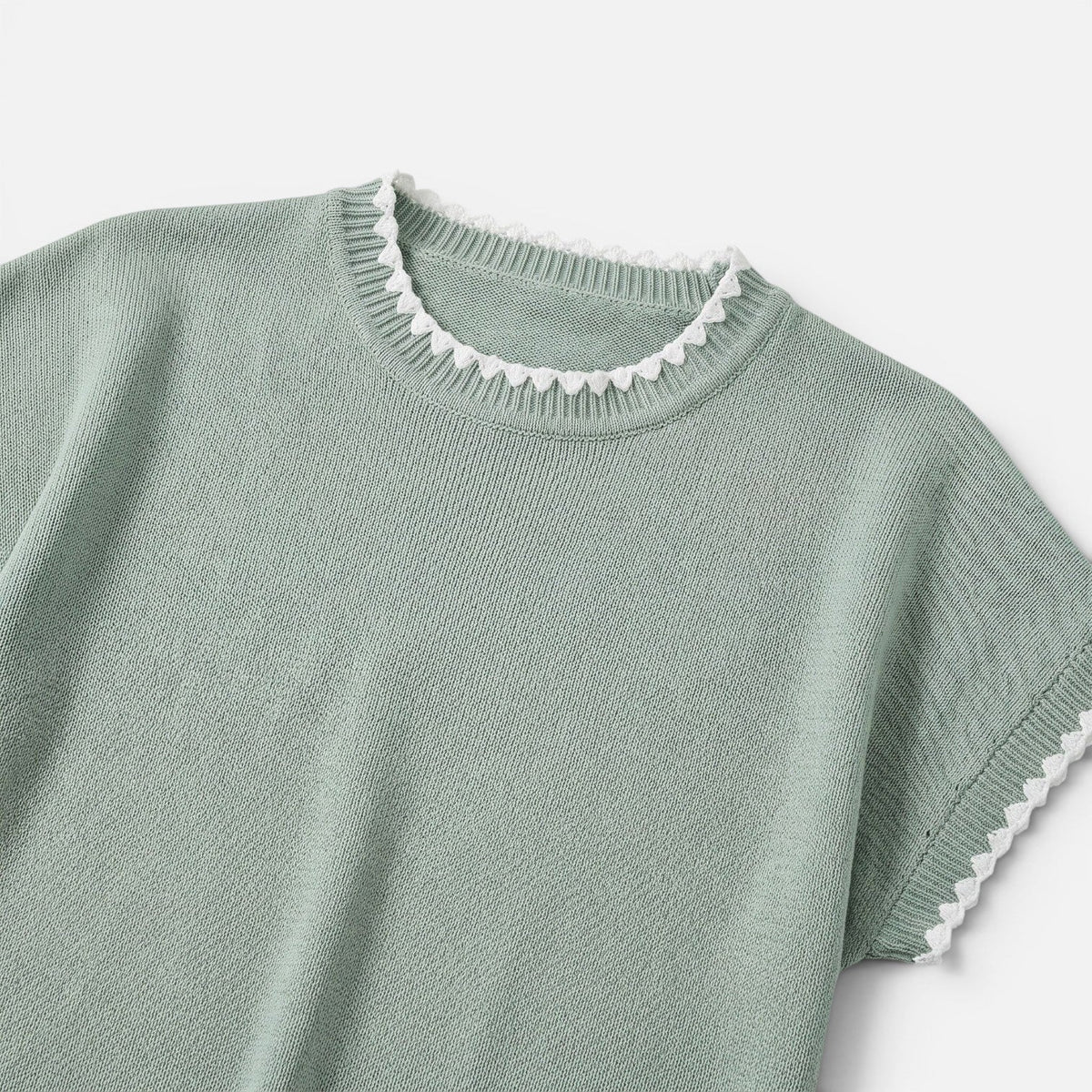Women's Contrast Trim Knit Top Short Sleeve Relaxed Fit