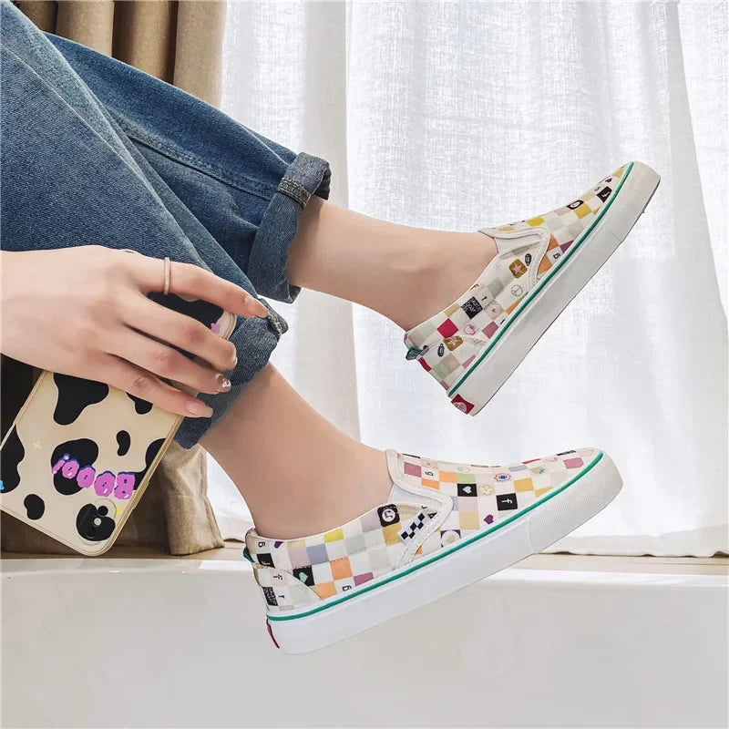 Womens Canvas Multicolor Checkerboard Design SlipOn Flats Summer Fashion Skateboard