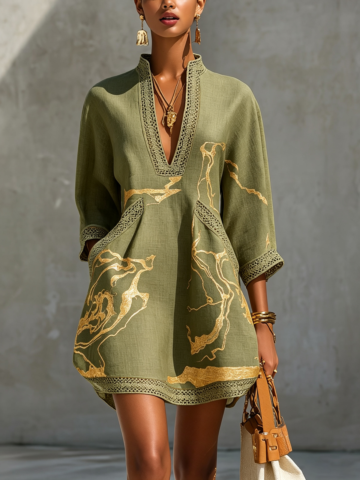 Dawn | Mini Dress in Black and Gold Lace
