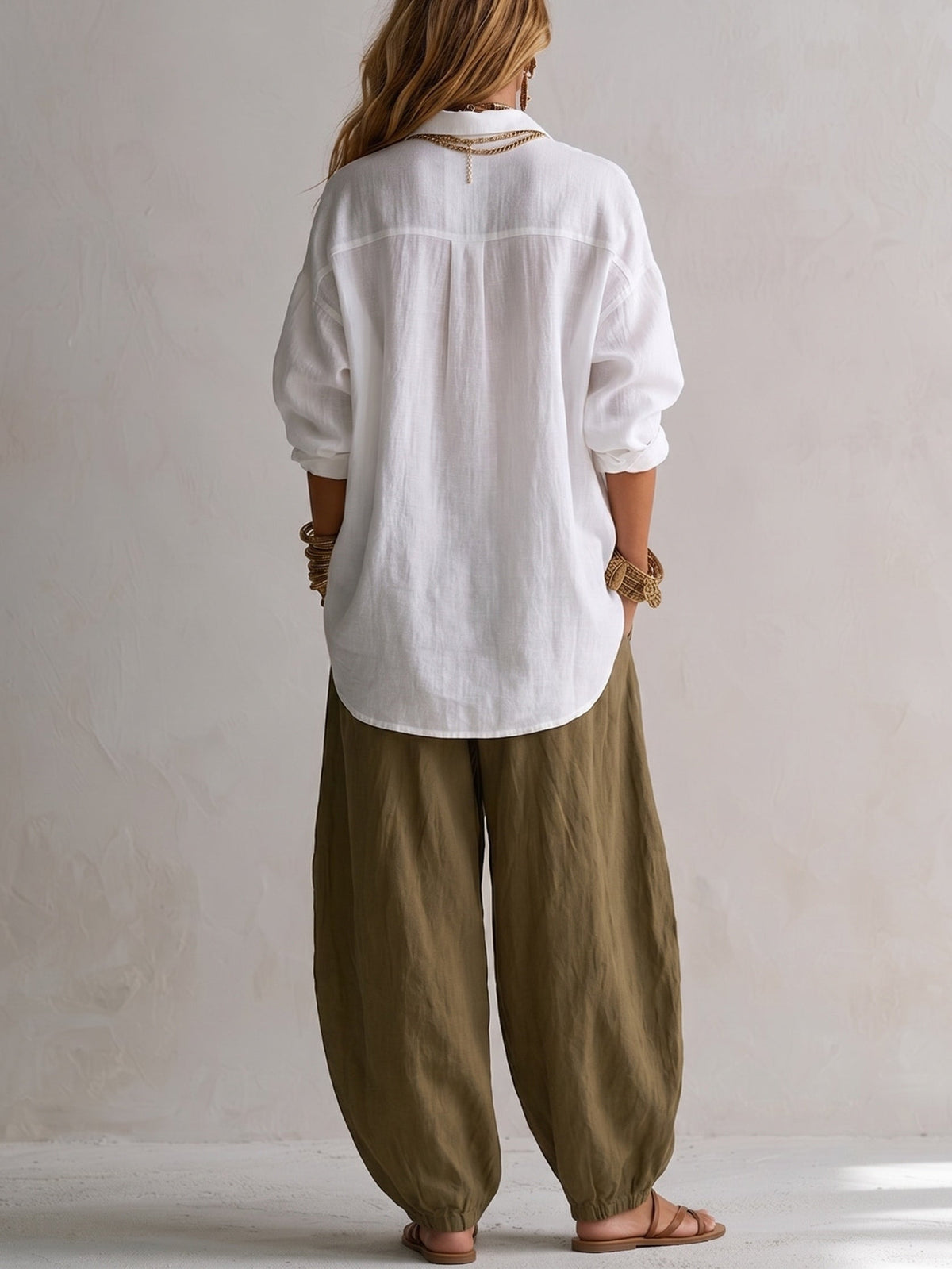 Loose-Fitting White Shirt and Green Wide-Leg Lantern Pants