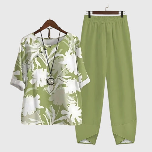 Butterfly Print Short Sleeve Top and Pants Two Piece Set