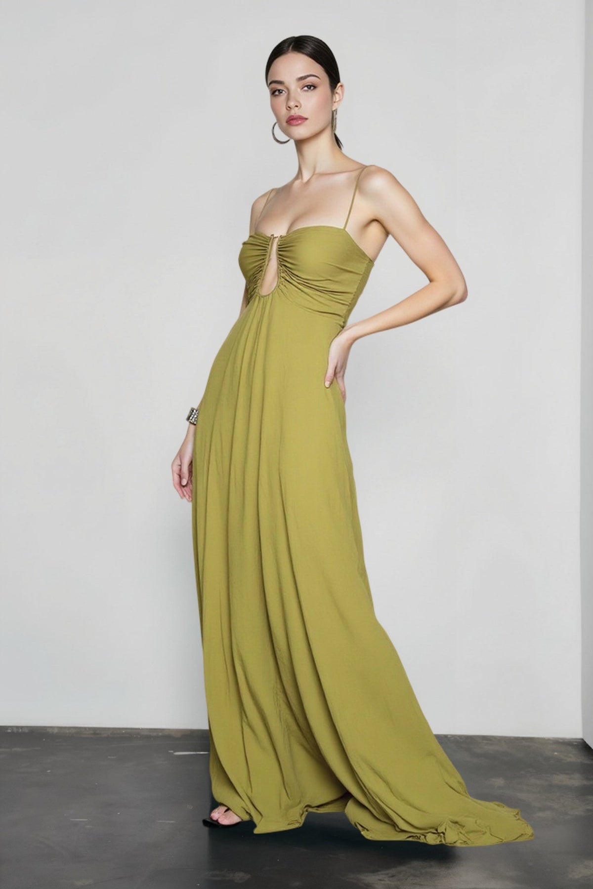 Spaghetti Strap Ruched Bust Keyhole Cut Out Flowy Maxi Dress 2