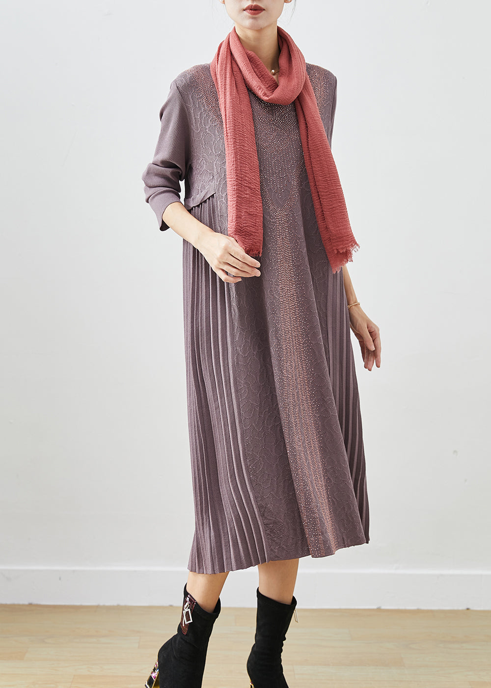 Classic Vintage Dress with a Flattering Fit