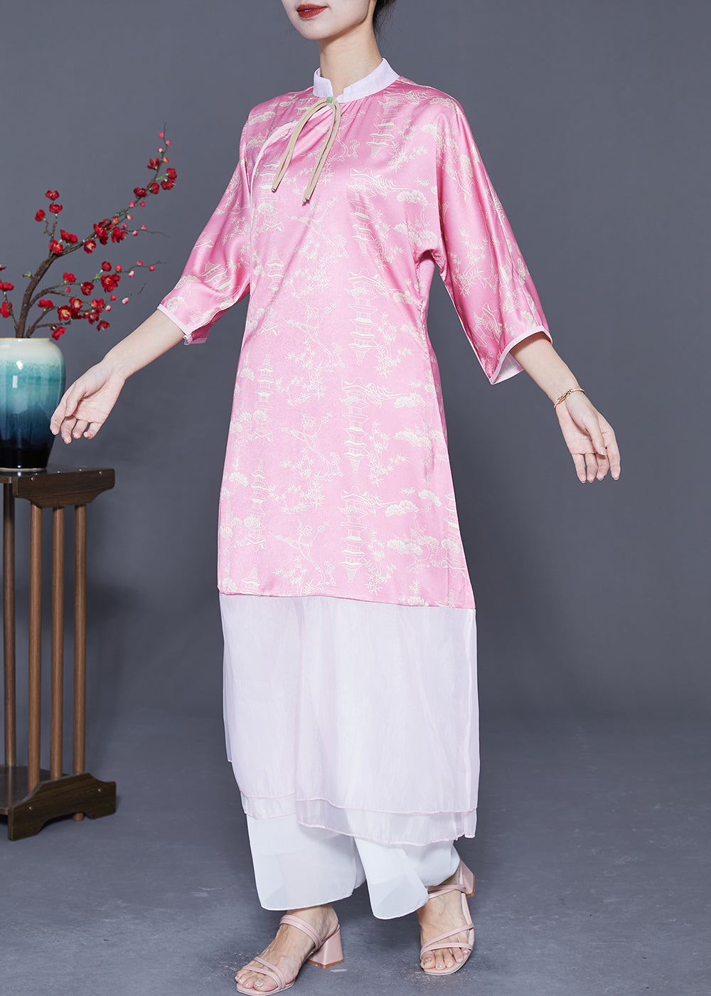 Well Tailored Dress with a Graceful Silhouette