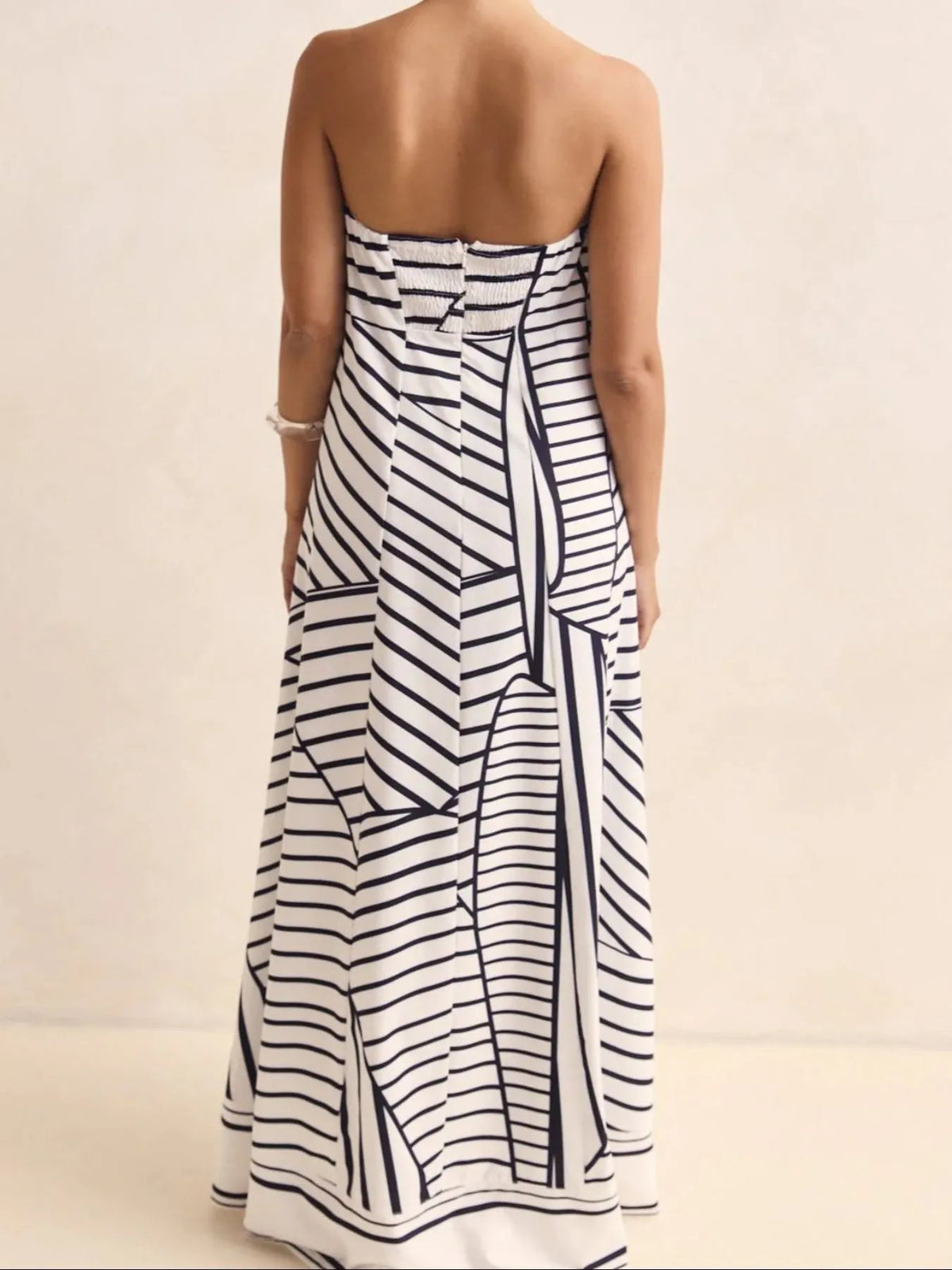 Abstract Striped Print Strapless Flowy Maxi Dress 4