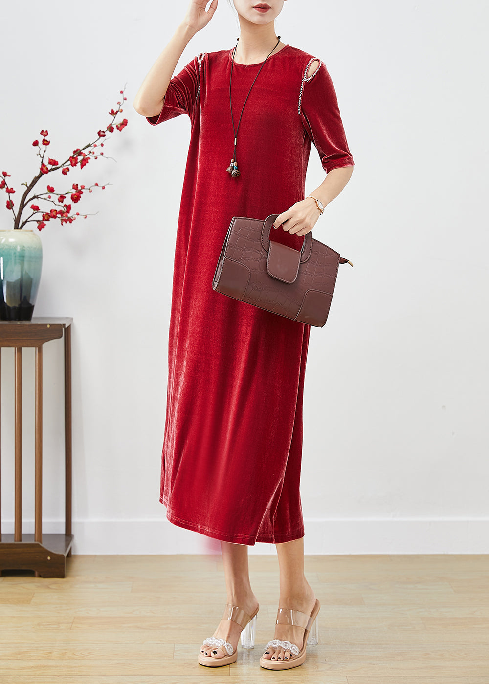 Gracefully Styled Dress for Any Occasion