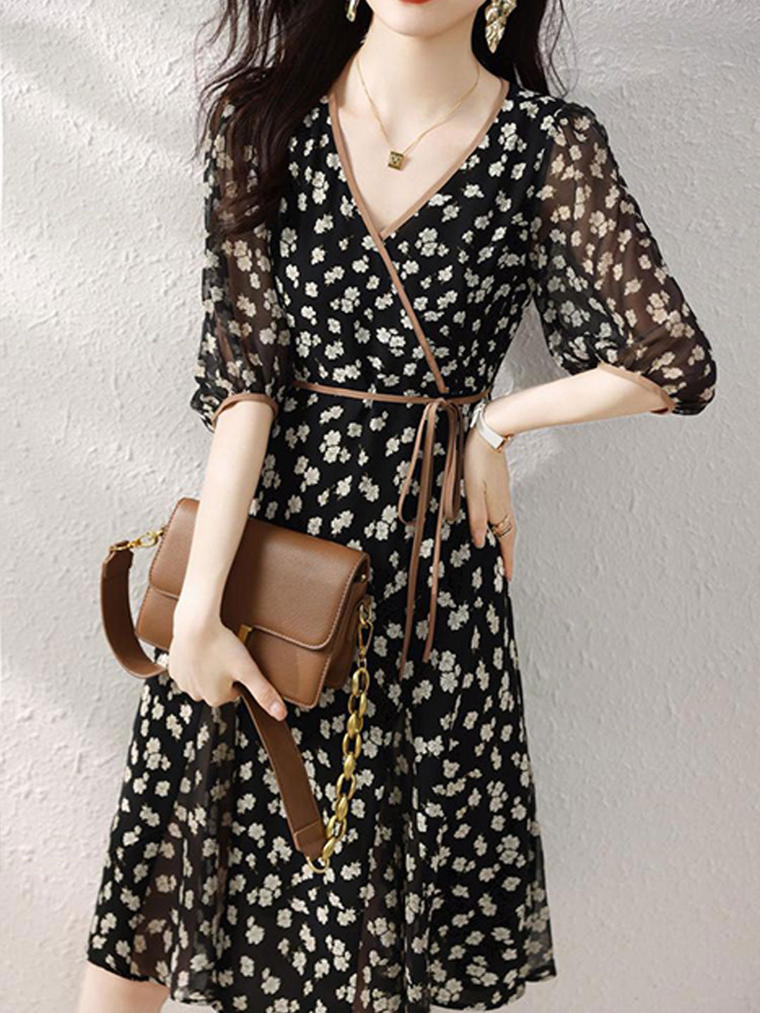 Gracefully Styled Dress for Any Occasion