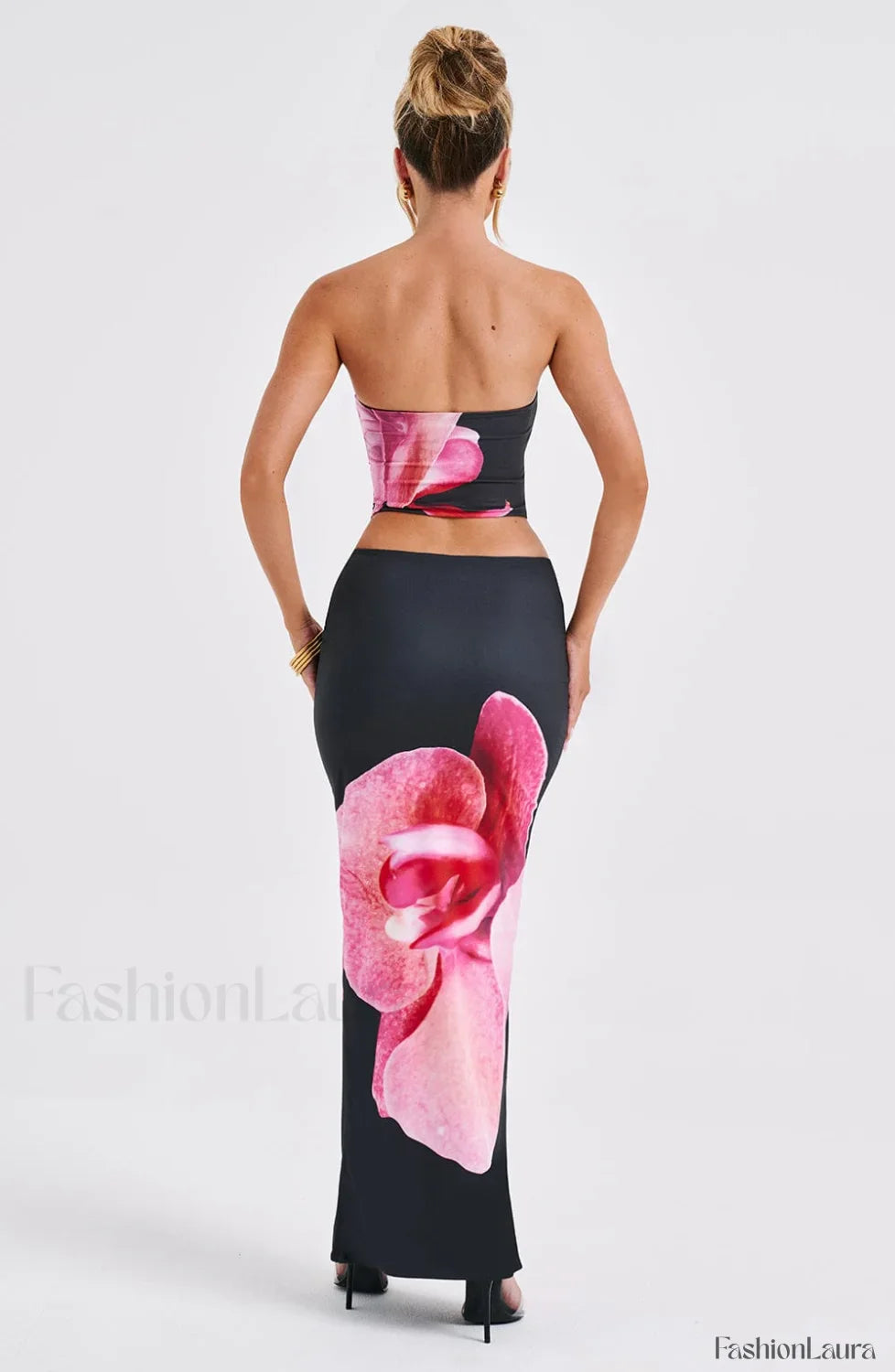 Allegra Top - Trendy Black Floral Print