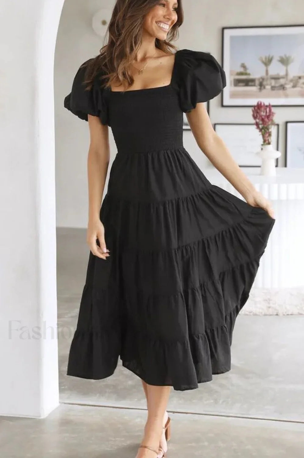 Anne Elegant Tiered Dress S / Black