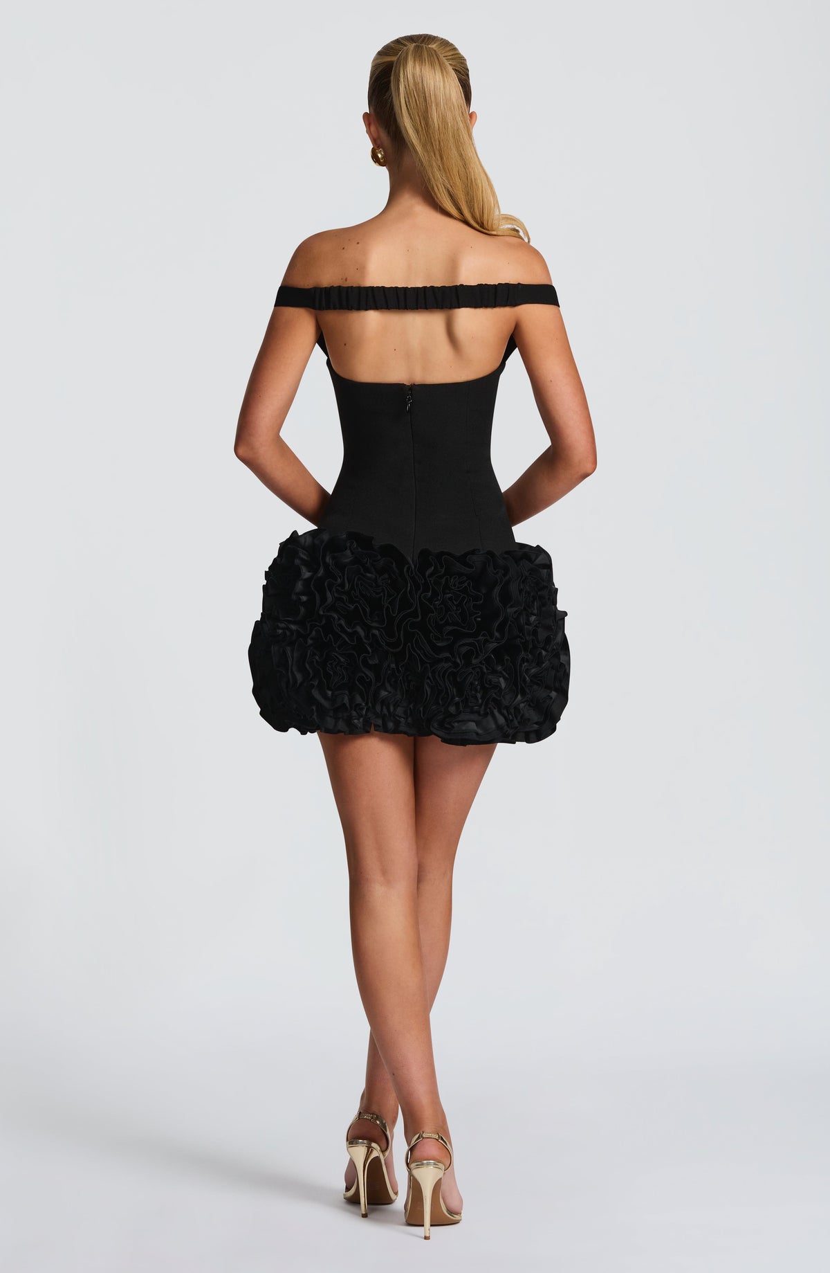 Off Shoulder Sweetheart Halter Neck Rosette Ruffle Hem Mini Dress 3