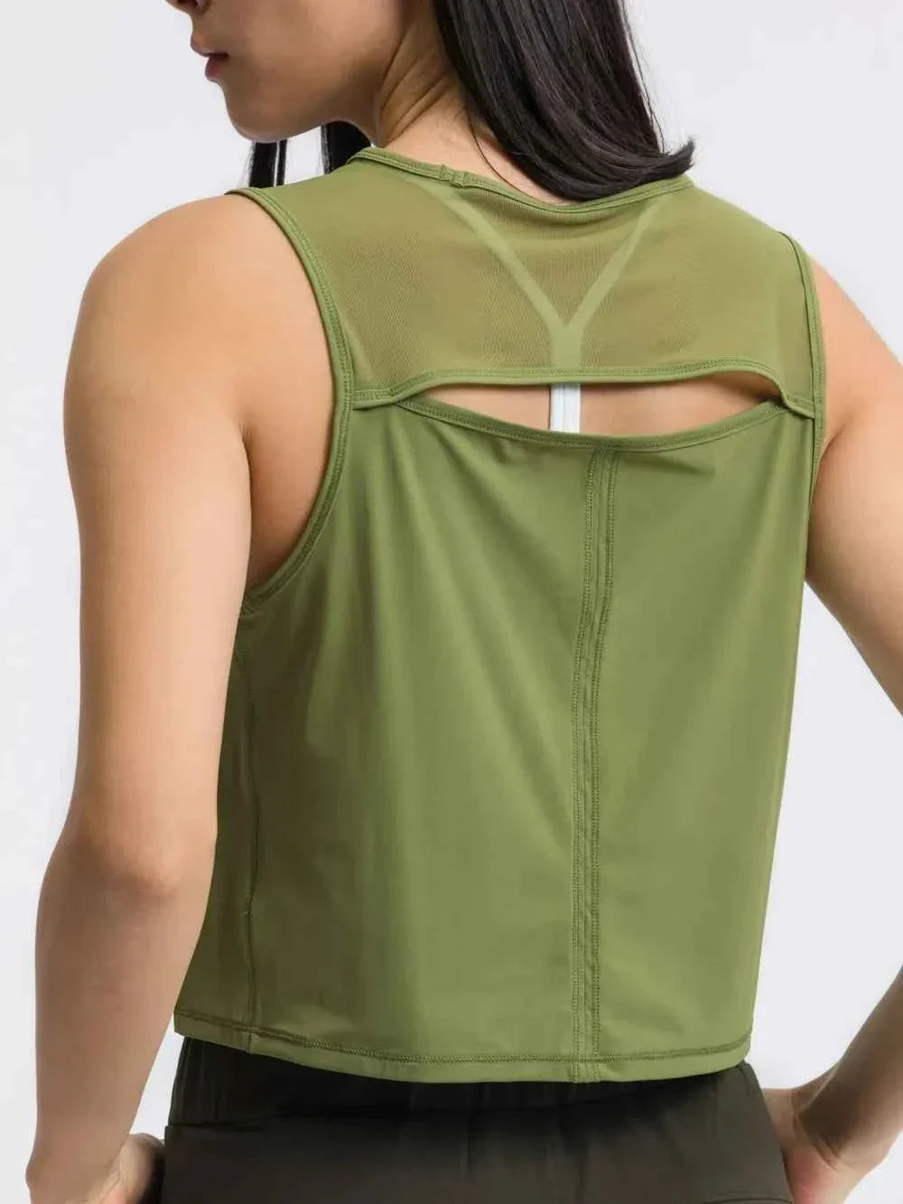 Round Neck Sleeveless Seam Detail Cropped Active Tank Top 20