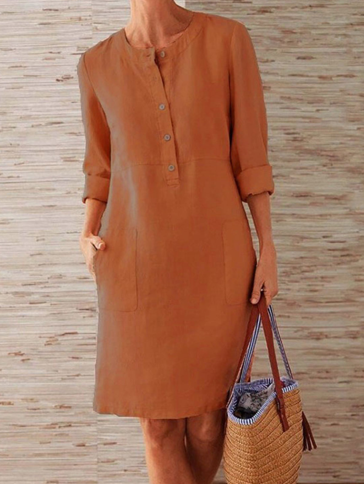 Gracefully Styled Dress for Any Occasion