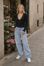 V Neck Lace Trim Bodycon Cropped Short Sleeve Tee