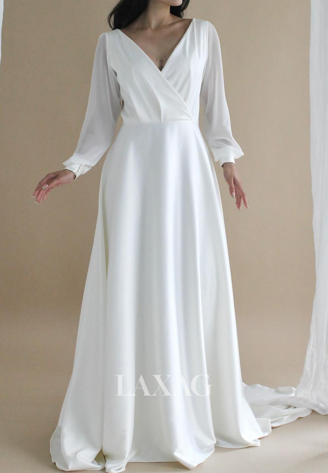 Deep V-Neck Long-Sleeves A-Line Wedding Dress Simple Pleated Chiffon Sweep Train Bride Gowns