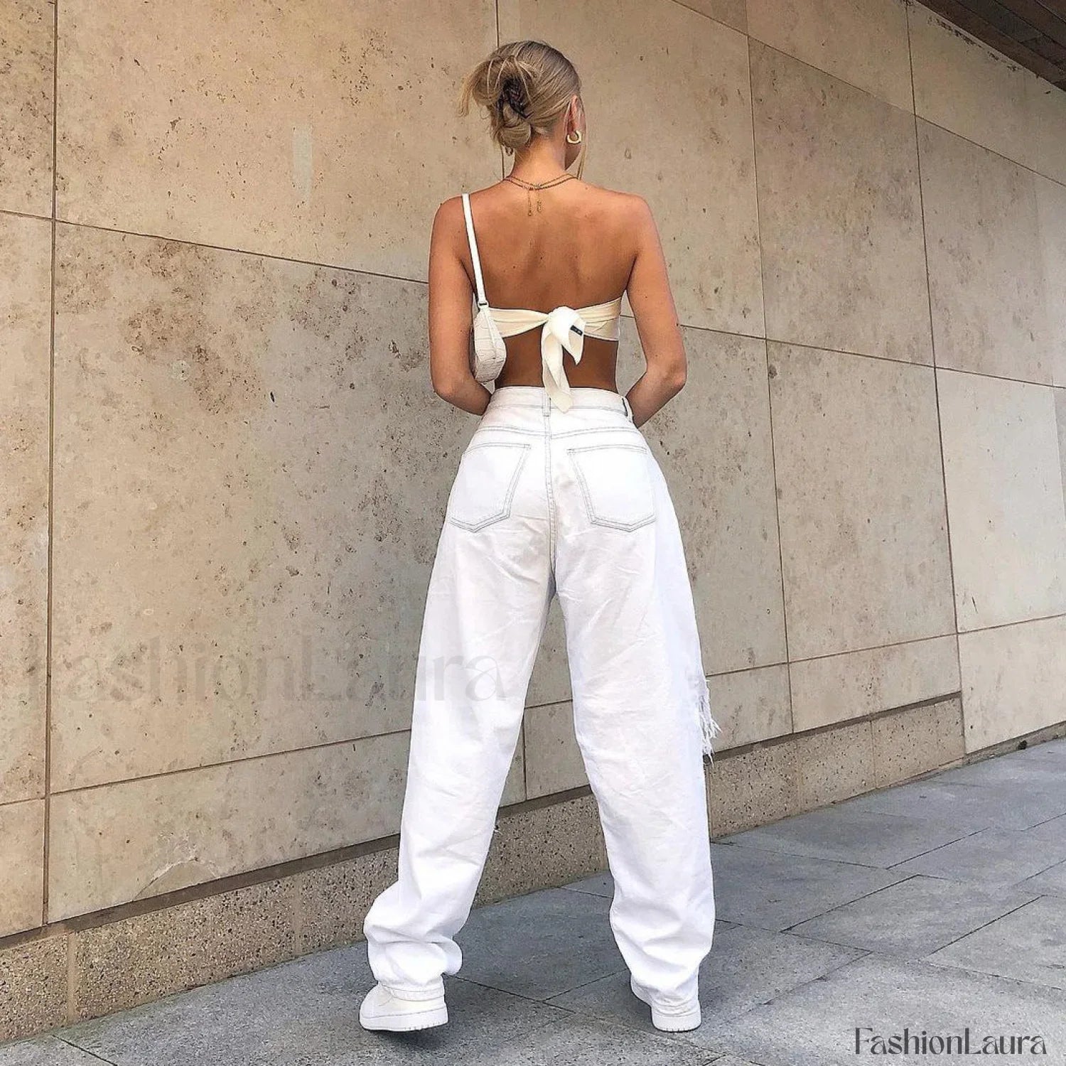 Big Hole Graceful White Jeans