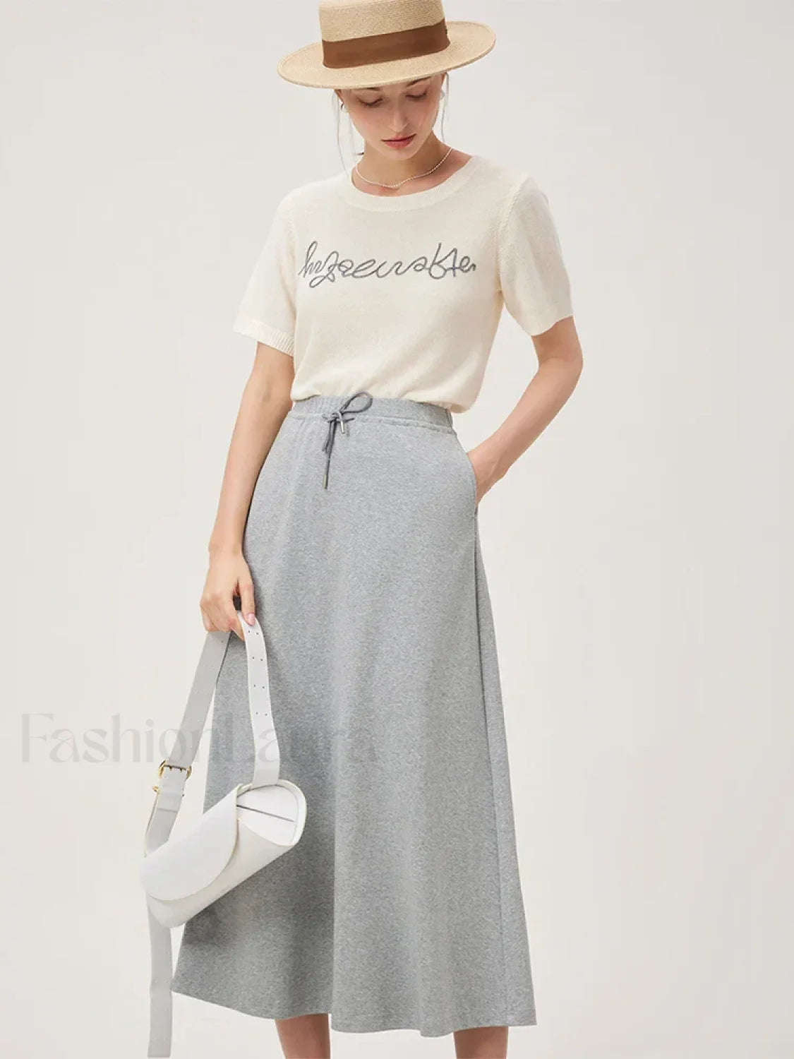 Blue Letter Embroidery Knit T-Shirt