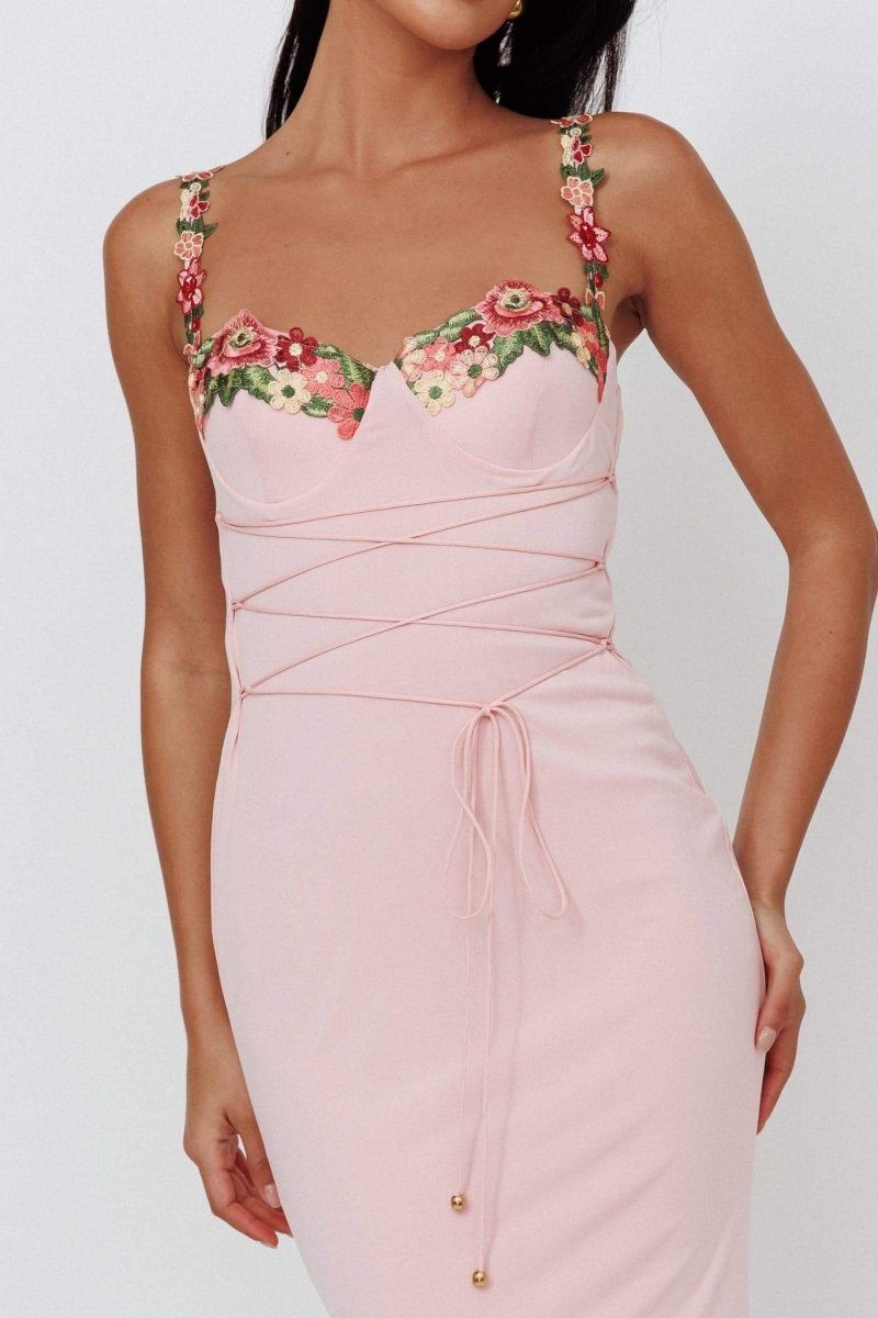 Leonor Chic Midi Dress with Flower Embroidery and Laces Elevated Occasion Wear