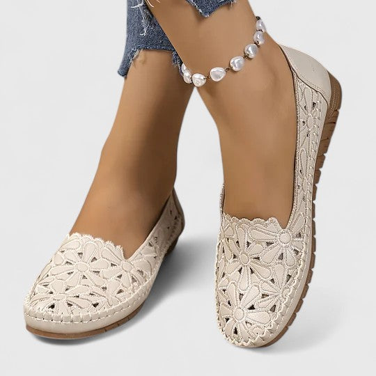 Floral Cut Out Round Toe Slip On Flats