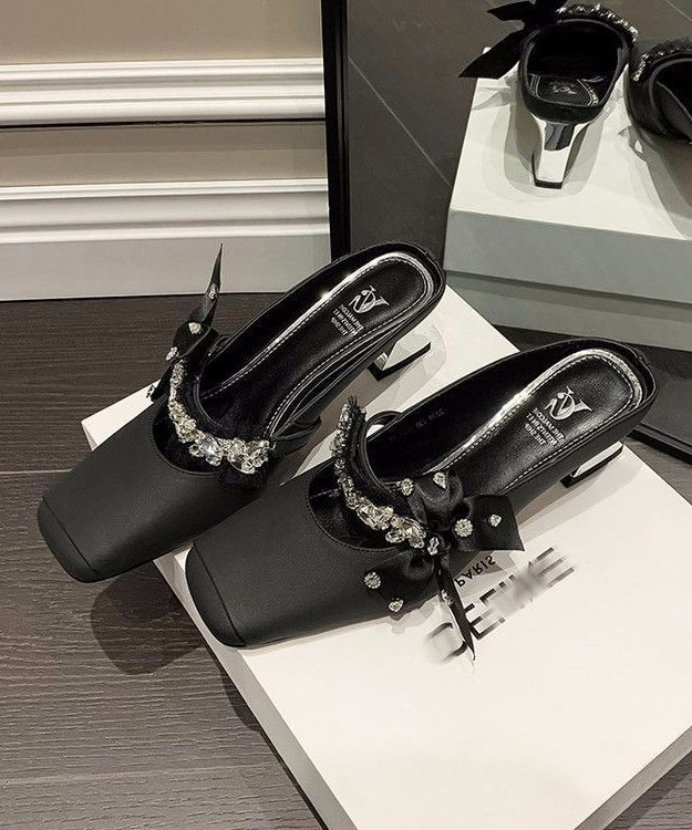 Graceful Orthopedic Sandals for Modern Look