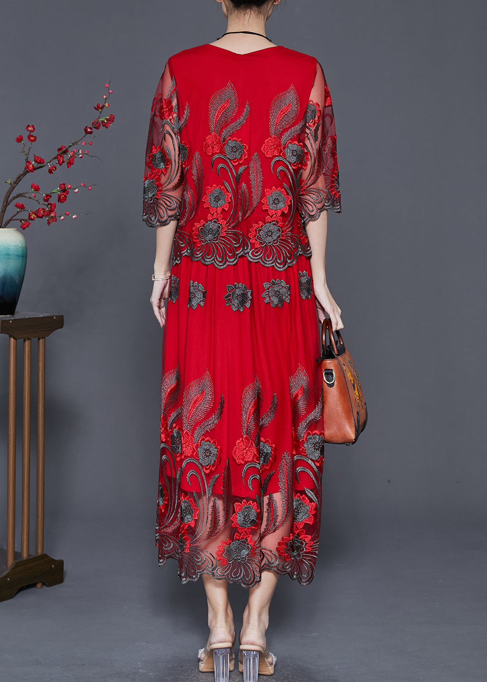 Gracefully Styled Dress for Any Occasion